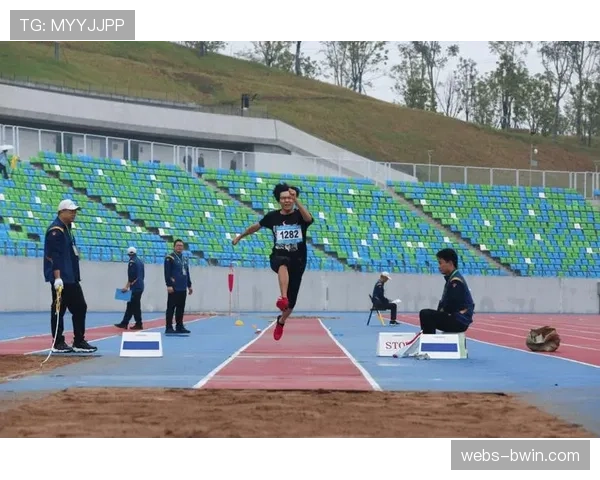 创新起跑感应器与假肢响应评估在残疾人田径赛事管理中的应用