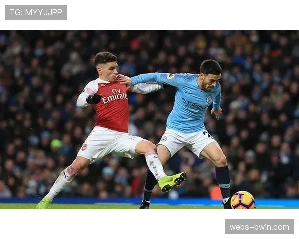 英超联赛冠军争夺激烈 曼城与阿森纳展开竞逐