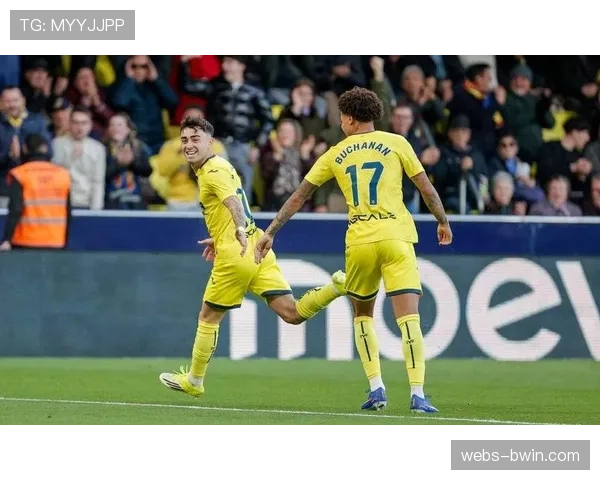 比利亚雷亚尔斩获西甲两连胜 主场逆转提升全队士气与信心