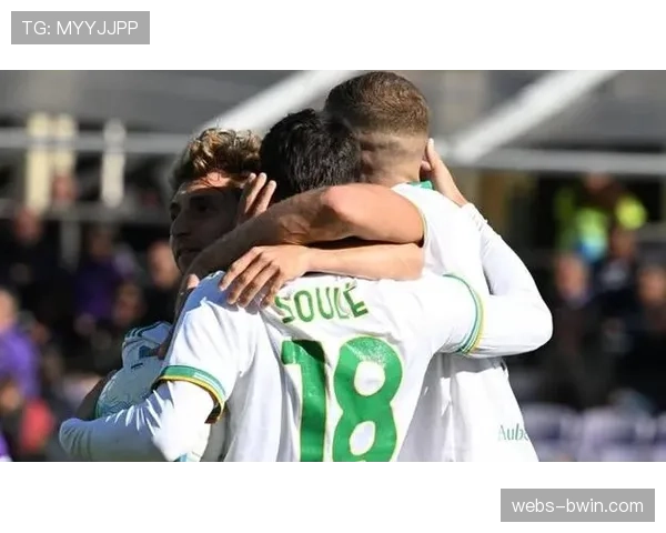 加斯佩里尼中场休息果断变阵 四后卫体系扭转战局导演完胜